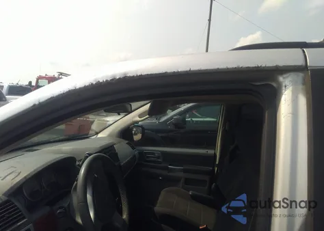 2008 Chrysler Town & Country Touring z USA, uszkodzony, nr VIN 2A8HR54P98R780443